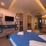 Paradise Finikounta