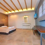 Hotel Paradise Finikounta
