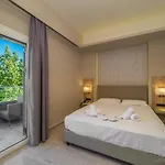 Paradise Finikounta