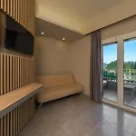 Paradise 4* Finikounta
