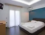 Paradise 4*