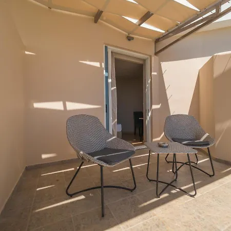 Hotel Paradise Finikounta