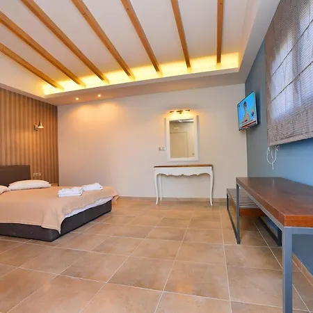 Hotel Paradise Finikounta