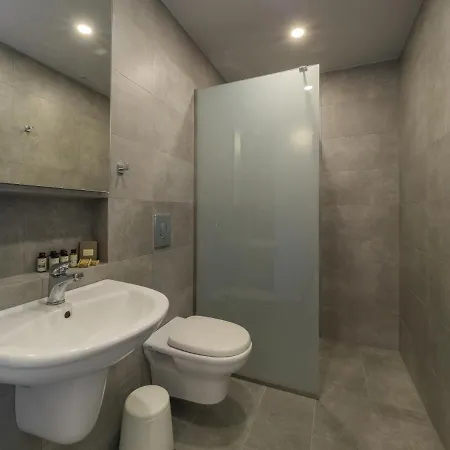 Paradise Hotel Finikounta