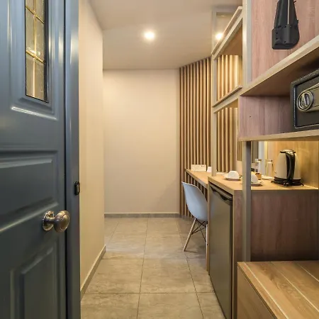 Paradise 4* فينيكونتا