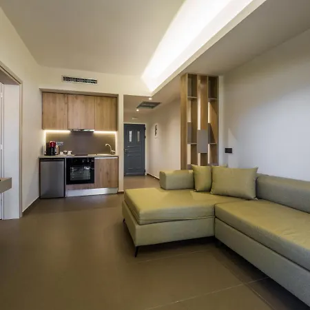 Paradise Hotel 4*