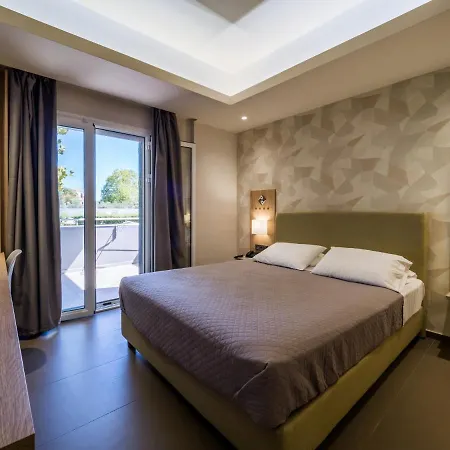 Paradise Hotel