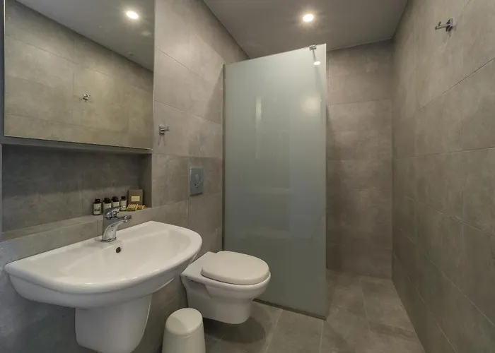 Paradise Hotel Finikounta