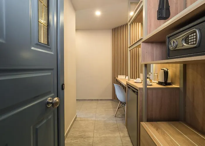 Paradise 4* Finikounta