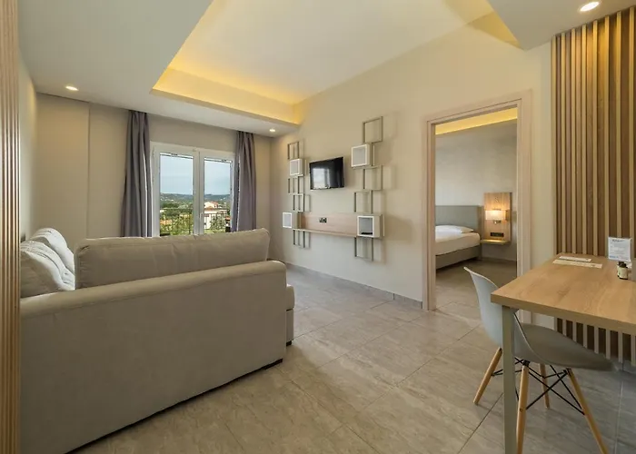 Hotel Paradise Finikounta