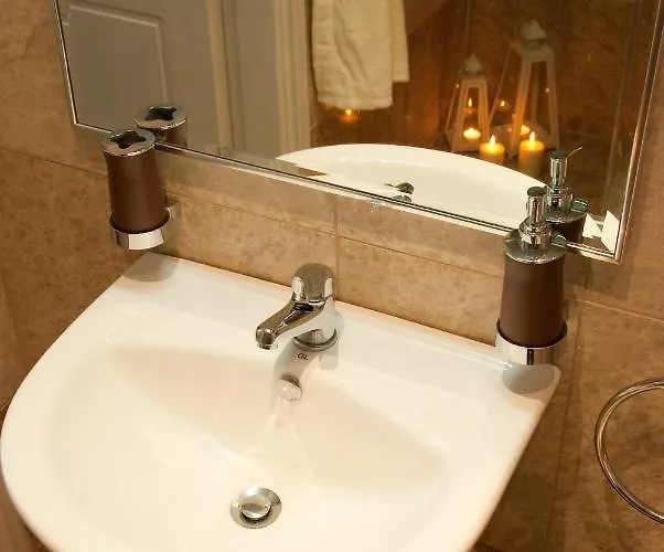 Paradise Hotel Finikounta